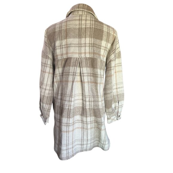 So Woman's Large Shacket Jacket Coat  Button Up Plaid Thick Cream Tan Work Schoo - Picture 2 of 11